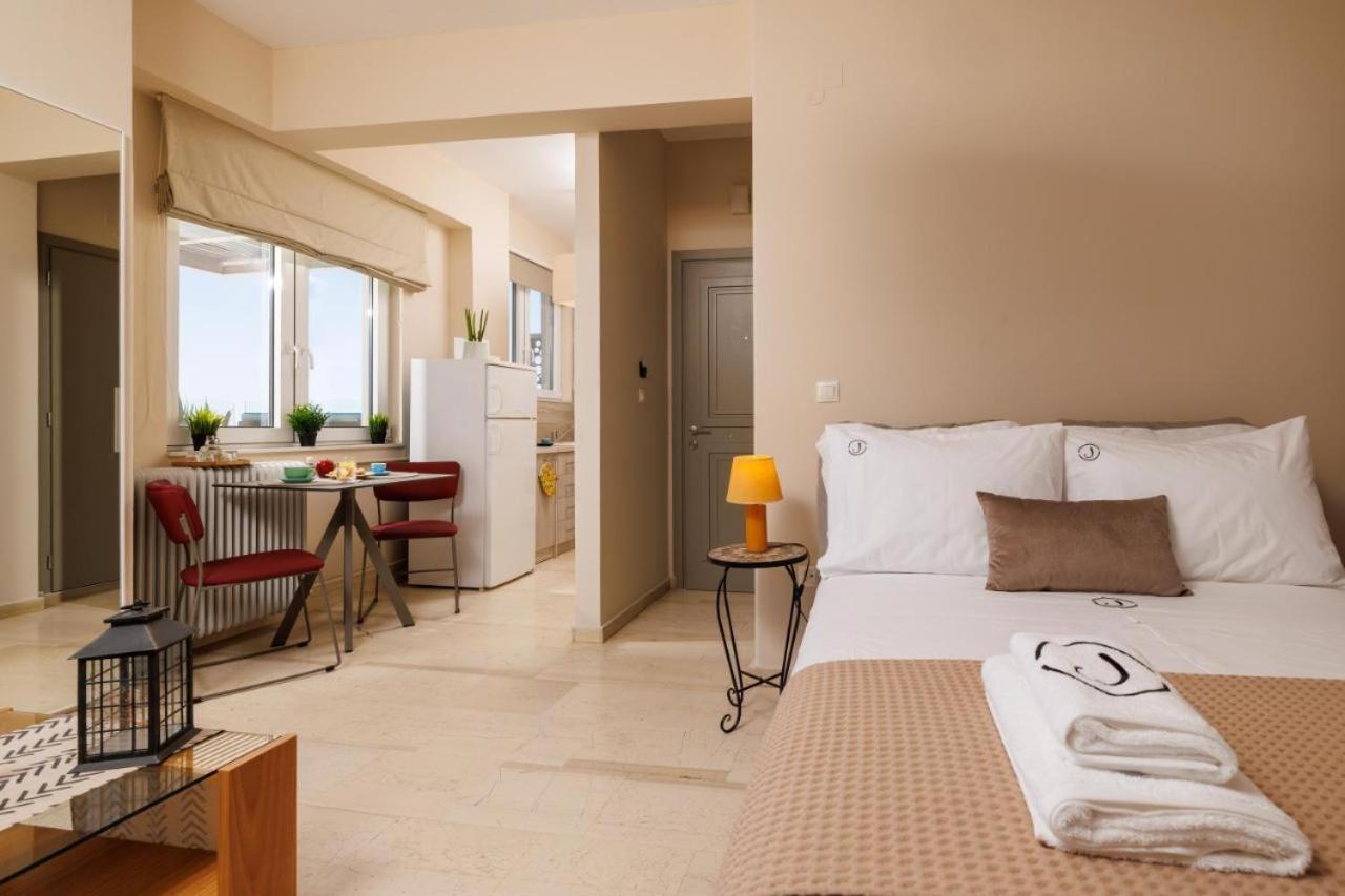 Jolly Suites 伊拉克利翁 外观 照片
